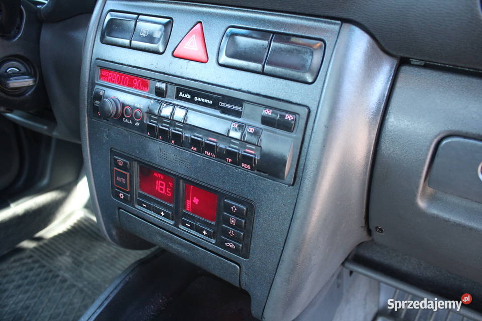 Audi A3 18 V5 benzyna 125 4 900 radio A3
