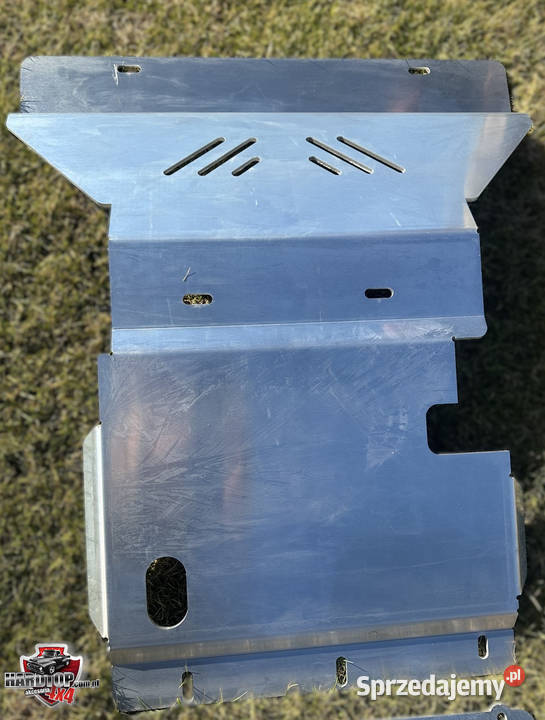 KOMPLET Aluminiowych Osłon Podwozia Mercedes Pasłęk sprzedam