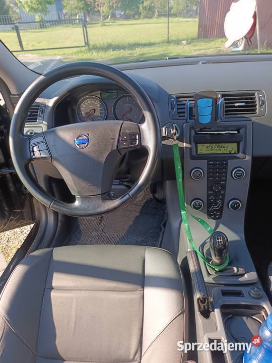 Czarne volvo v50 16 Rok produkcji 2009 lubelskie Zamość