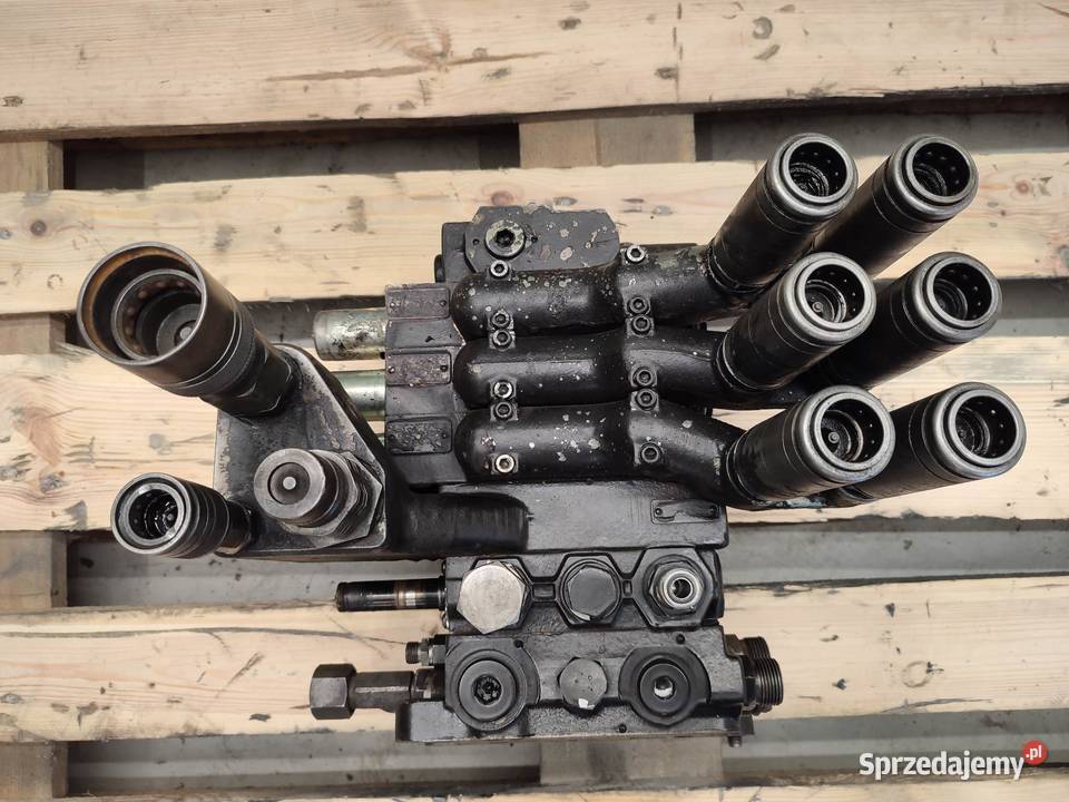 Rozdzielacz hydrauliczny Steyr 6175 CVT wielkopolskie Wilkowo