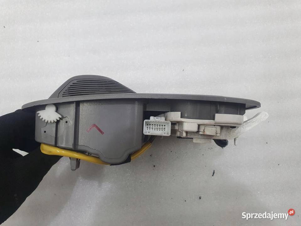 LAMPKA PODSUFITKI LAND CRUISER 120 5D osobowe
