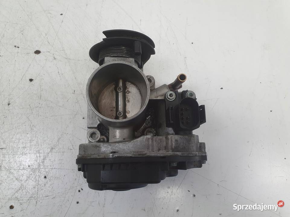 PRZEPUSTNICA VW Golf IV 14 16V 408 237 130 Chełm
