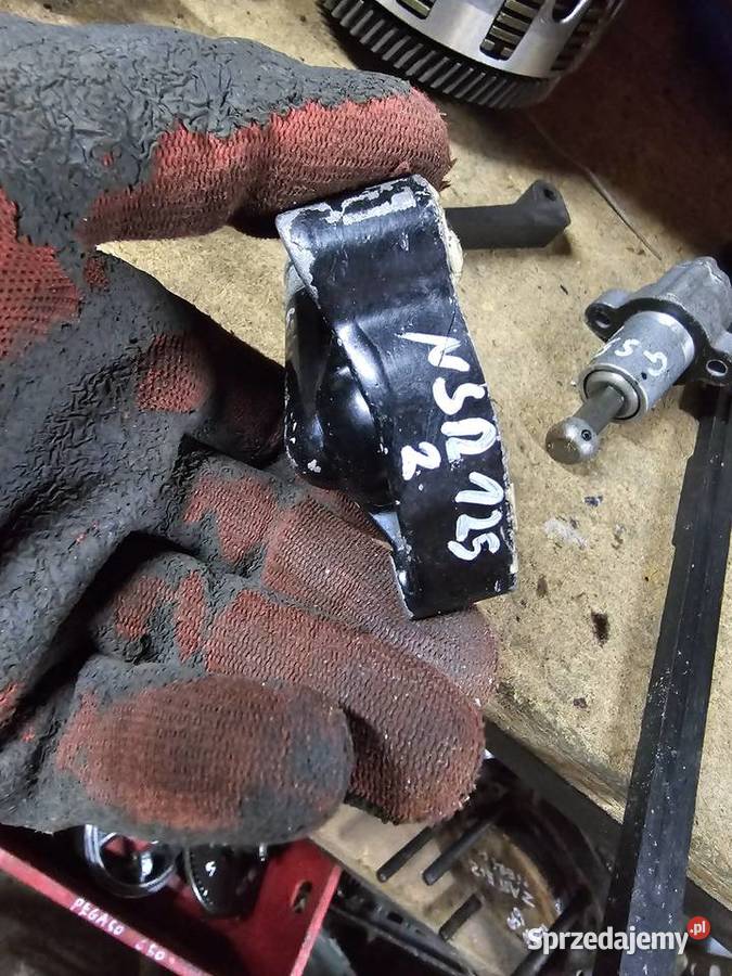 Honda NSR 125 pompa wody pokrywa dekiel dekielek dolnośląskie Jelenia Góra