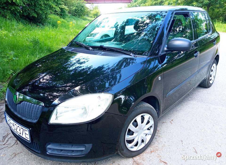 Skoda Fabia 12 HTP 2010 r KlimatyzacjaABS Rok produkcji 2010 Fabia Sosnowiec