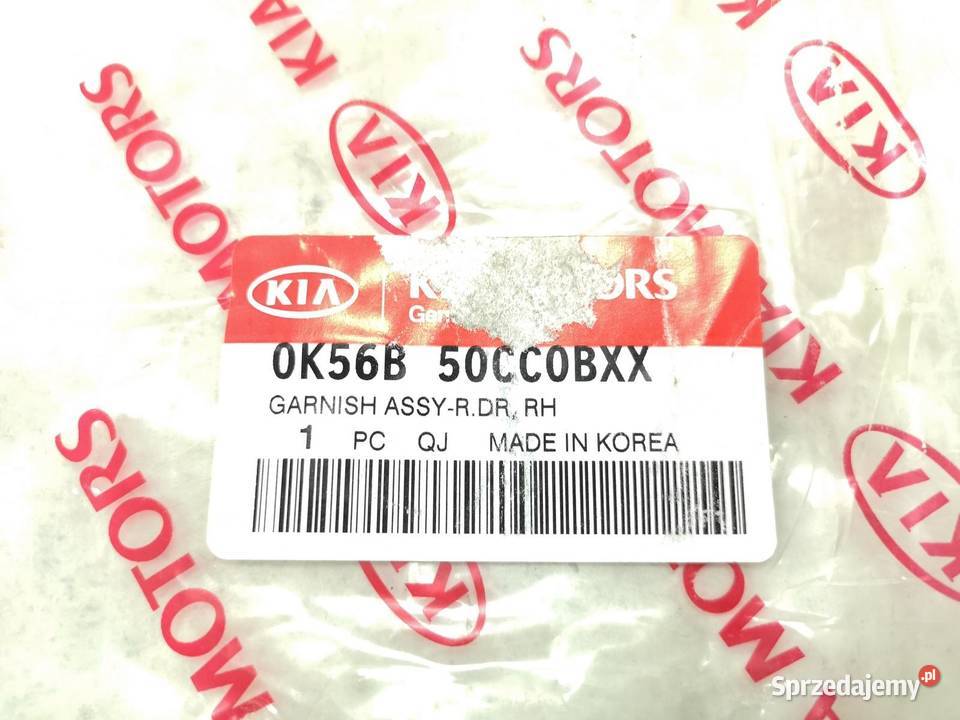 LISTWA DRZWI PRAWY TYŁ KIA SEDONA 20012005