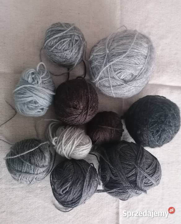 Włóczka w kolorze szarości jasnej do ciemnej Łódź