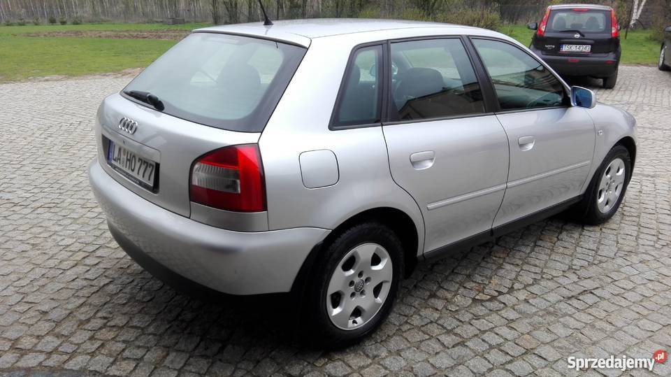 Audi A3 16 benzyna 2001 137000 Climatronik komputer pokładowy Skarżysko-Kamienna