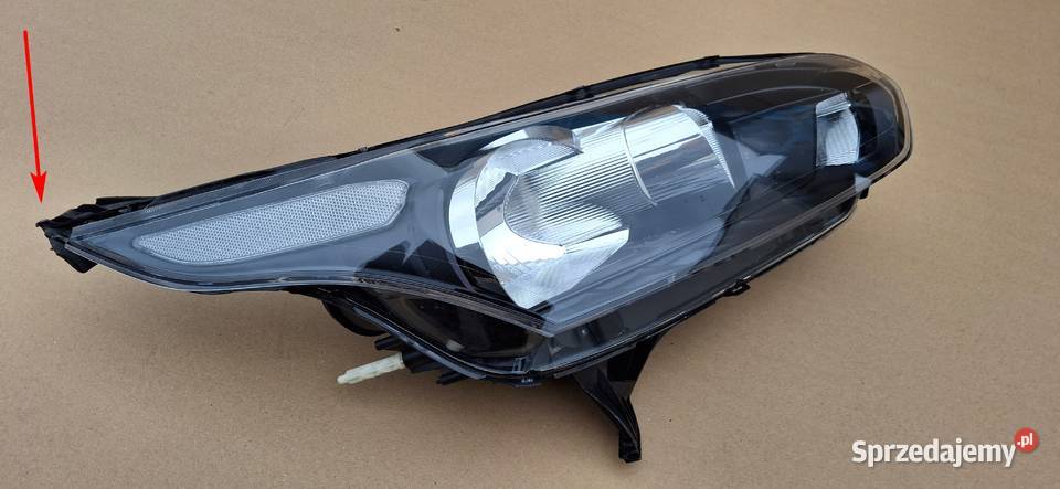 FORD TRANSIT CONNET REFLEKTOR PRAWY LAMPA PRAWA Bieleń