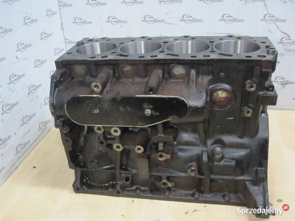 MITSUBISHI L200 25 D 4D56U 136 179 blok osobowe Kielce