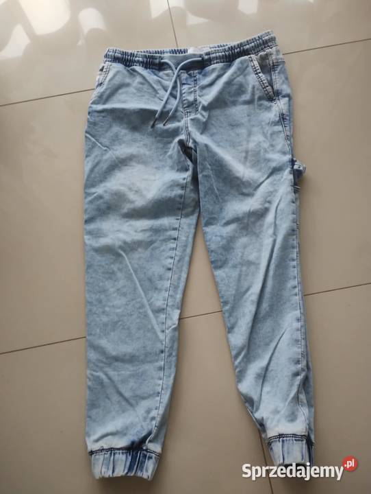 Odzież młodzieżowa Reserved