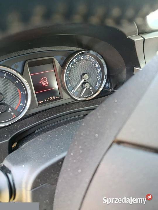 Toyota Corolla 16 BenzynaLPG 132 2014r sprzedam