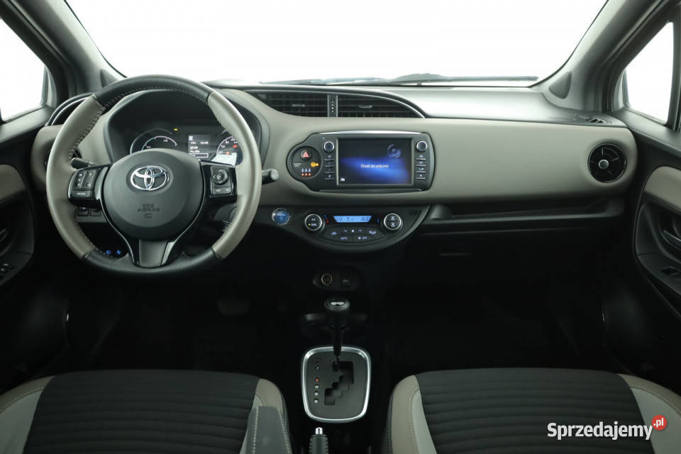 Toyota Yaris Hybrid ABS Piaseczno sprzedam