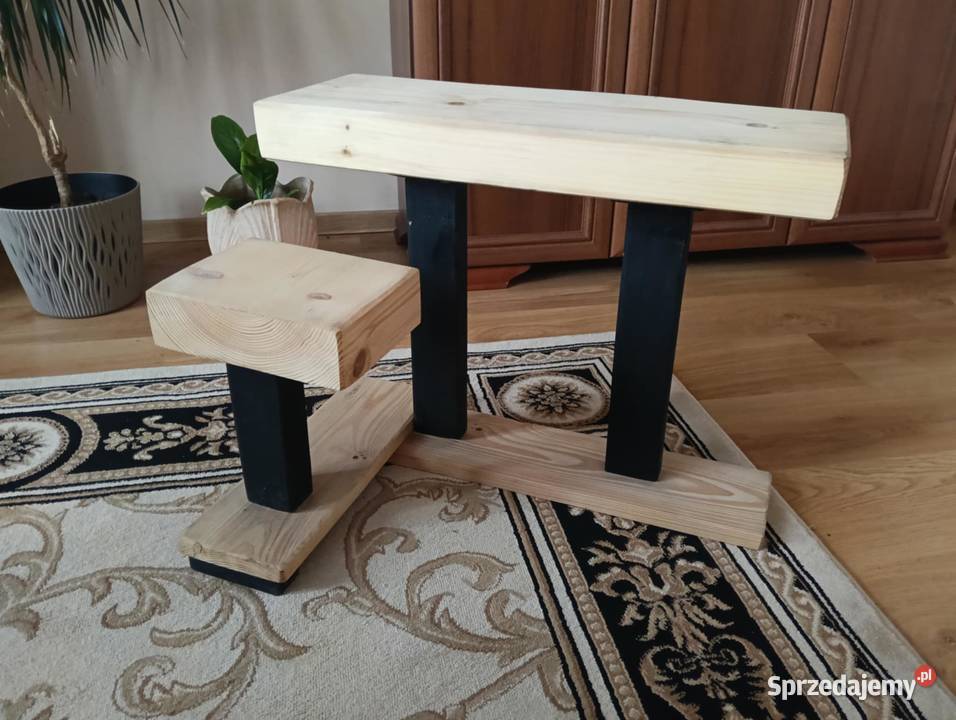 Kwietnikstojak w loftowym stylu drewniany kątowy