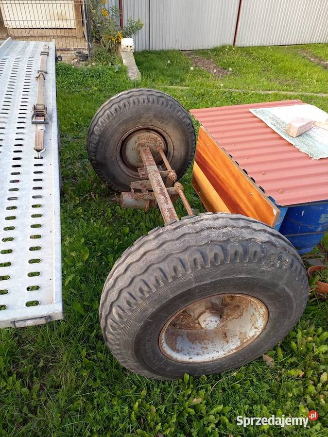 Sprzedam oś z hamulcami kołami balonowymi stan b Opony Wilkowa