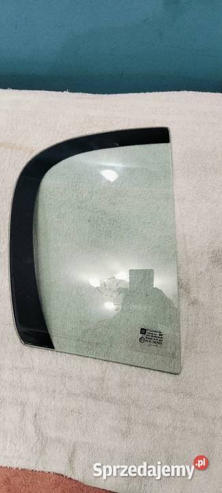 Szyba tylna stała prawa do Opel Signum Vectra C