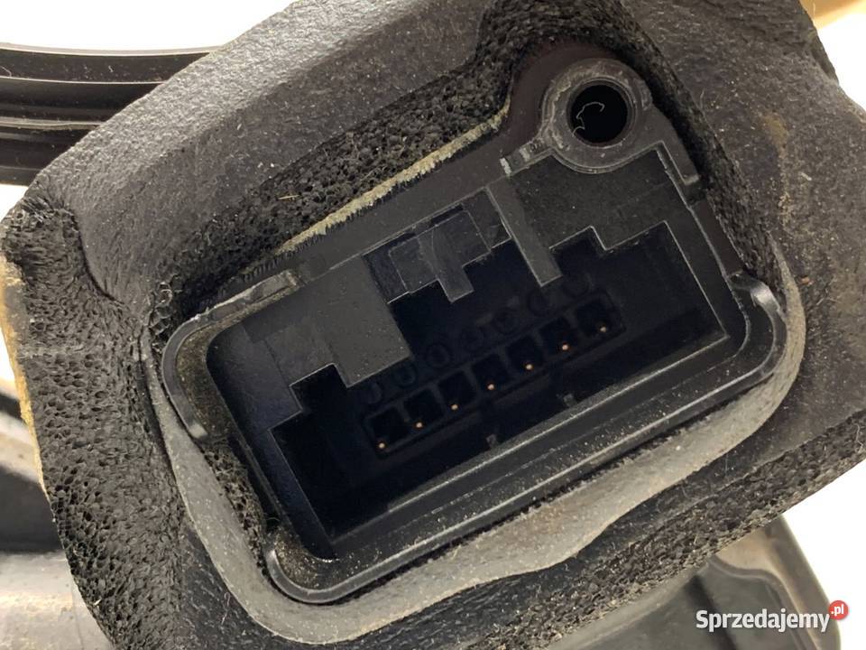 ZAMEK DRZWI PRAWY PRZÓD VW GOLF VI Hatchback osobowe