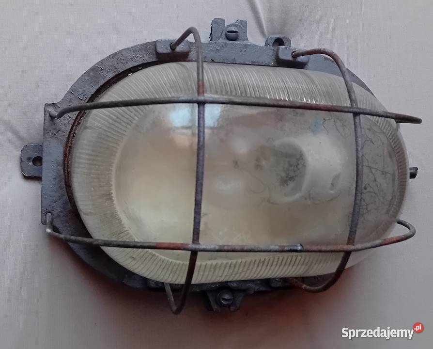 Lampa przemysłowa tzw kanałowa ZAOS PRL Oprawa Koźminek