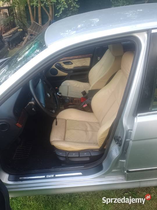 BMW E39 X2 srebrny