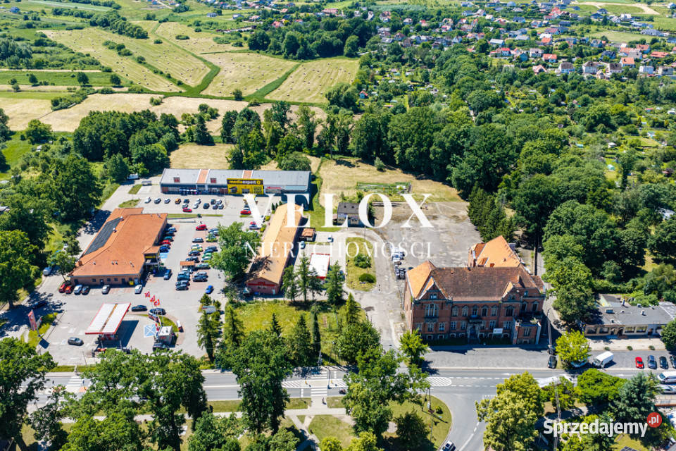 Budynek z XIX wieku Centrum Chojny Inwestycja dojazd asfaltowy