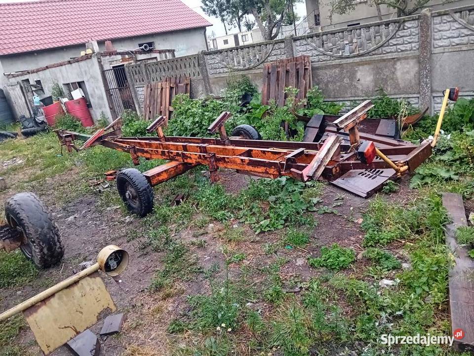Sprzedam wózek do hedera Holland bizon Września sprzedam