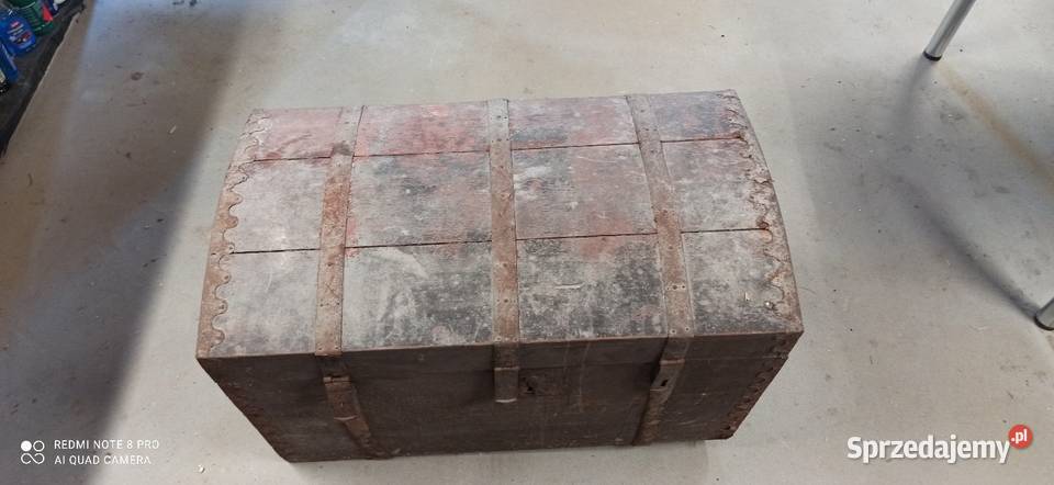 Kufer zabytkowy Lubartów