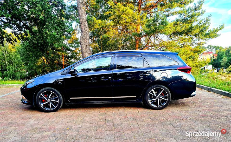 Toyota Auris II 20162017 pełne wyposażenie Zielona Góra