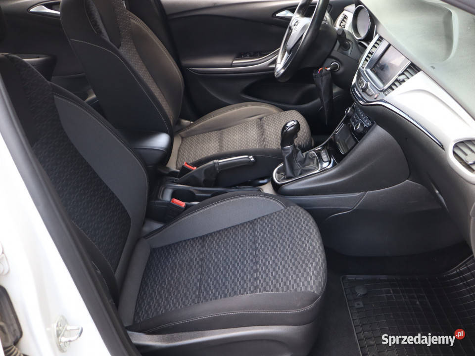 Opel Astra 12 Turbo czujnik parkowania