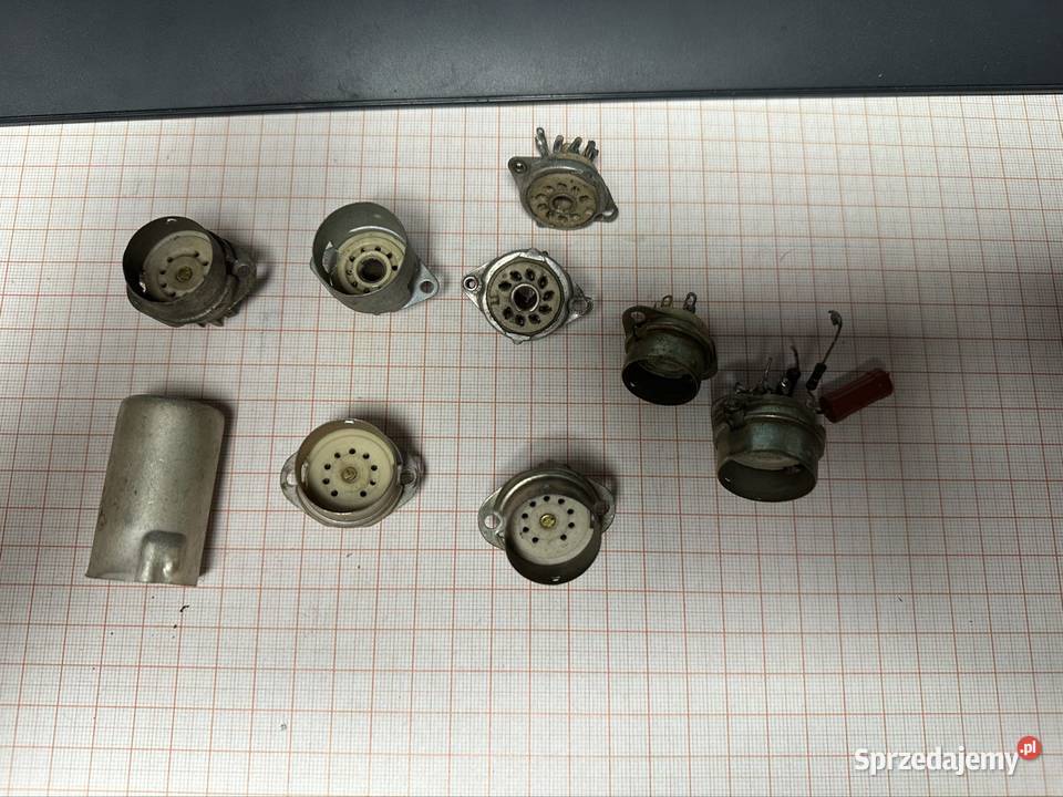 Podstawki lampy 9 pionowe 8 Z326 Czechowice-Dziedzice sprzedam