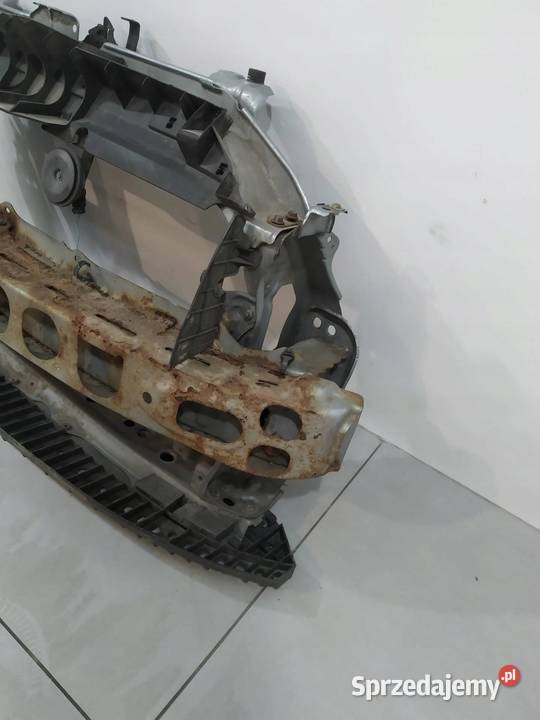 PAS PRZEDNI WZMOCNIENIE Toyota Yaris II 20052011 Rok produkcji 2008