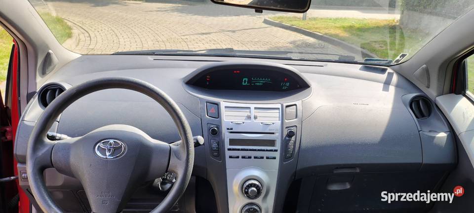 Toyota Yaris 13 VVTi 2008r uszkodzony benzyna Yaris Warszawa