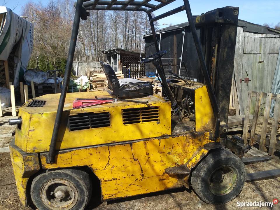 Widlak wózek widłowy sztaplarka bułgar perkins3