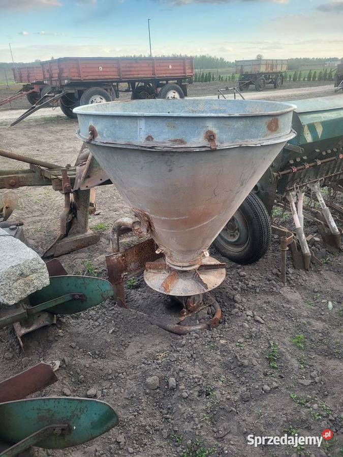 Rozsiewacz nawozu lej Miedniewice