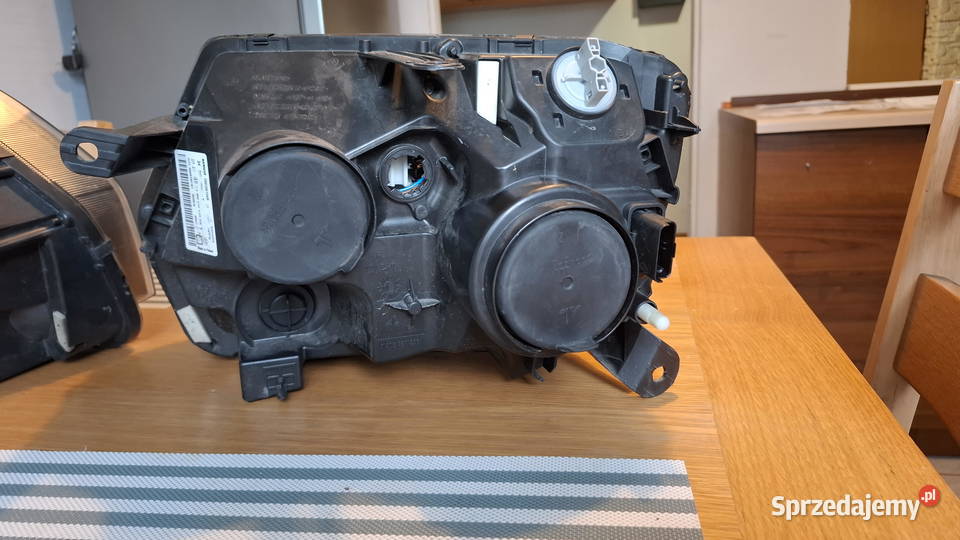 Reflektory lampy DACIA DUSTER I 1 LIFT LAMPA osobowe Brzeg