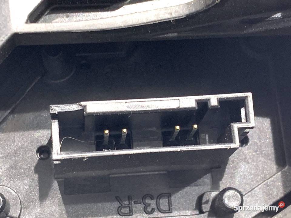 ZAMEK DRZWI PRAWY TYŁ BMW F30 SedanLimuzyna