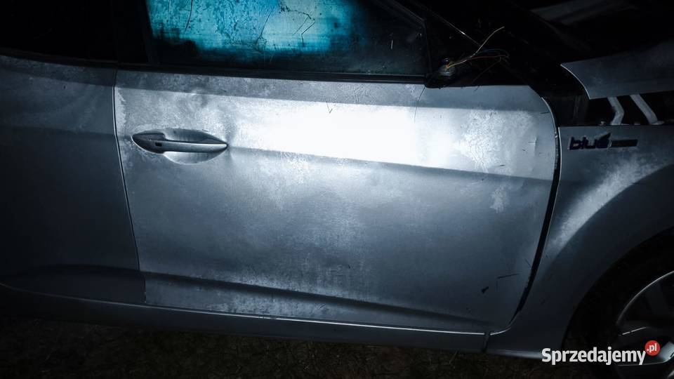 Hyundai Veloster uszkodzony przód prawy bok pali szyberdach kujawsko-pomorskie Bydgoszcz sprzedam