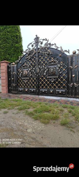 Brama wjazdowa dwuskrzydłowa furtka