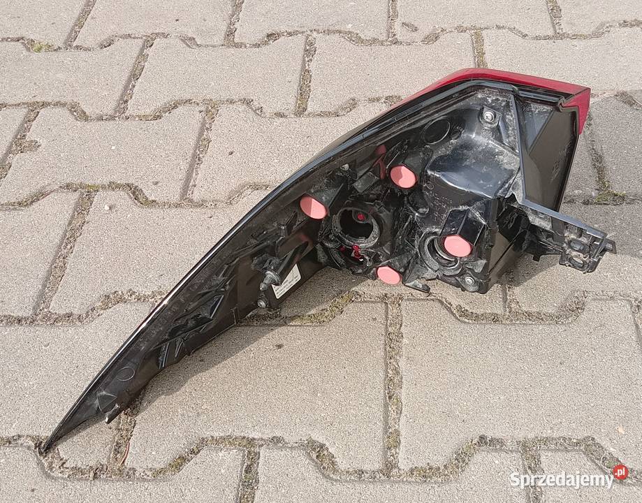 Toyota Rav 4 V lampa tylna prawa Przeźmierowo