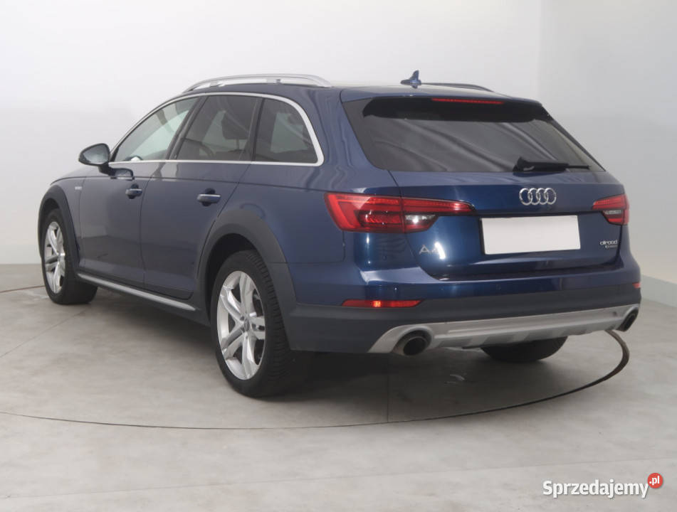 Audi A4 Allroad 20 TFSI przyciemniane szyby