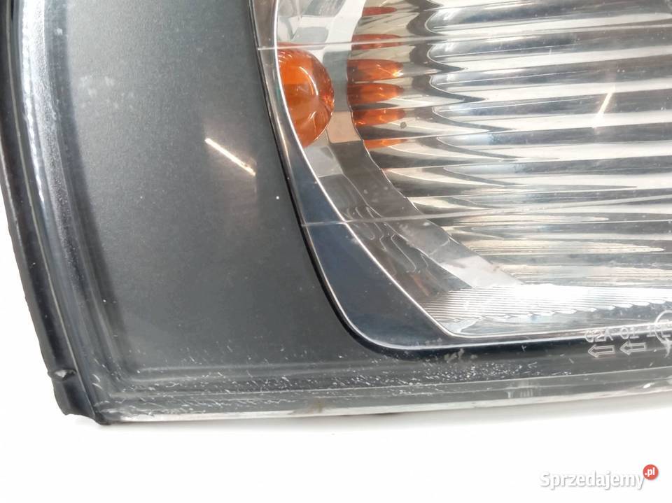 KIERUNKOWSKAZ LEWY PRAWY KOMPLET 89004374 Volvo Kierunkowskazy