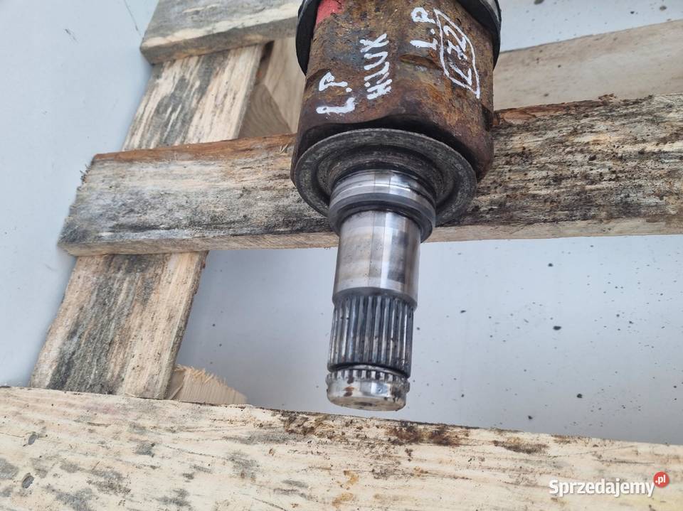 PÓŁOŚ Toyota Hilux VII 30 D4D LEWA PRZEDNIA Chełm sprzedam