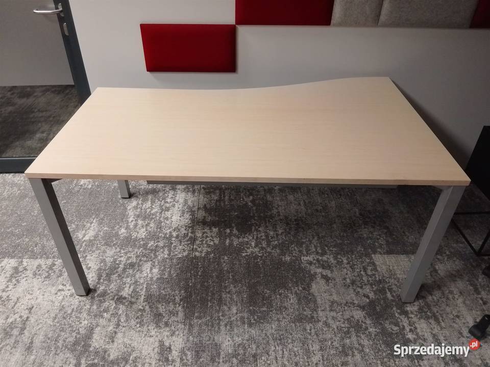 Biurko 160x100 BENE z tunelami na kable Dostępne Warszawa