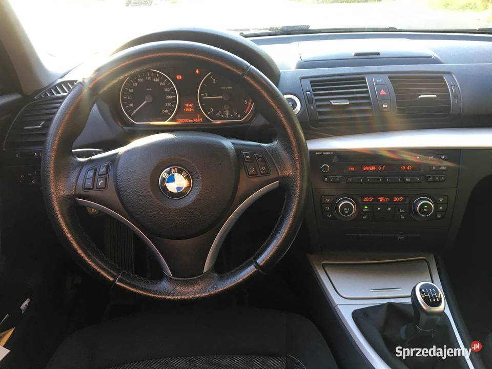 BMW serii 1 E87 120D bogate wyposażenie 5 drzwi Wschowa