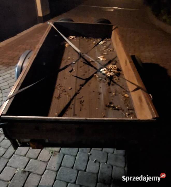 Lekka przyczepka na podwoziu Ifa Przyczepy