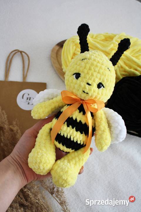 Szydełkowa maskotka pszczółka handmade żółty/złoty Rzeszów