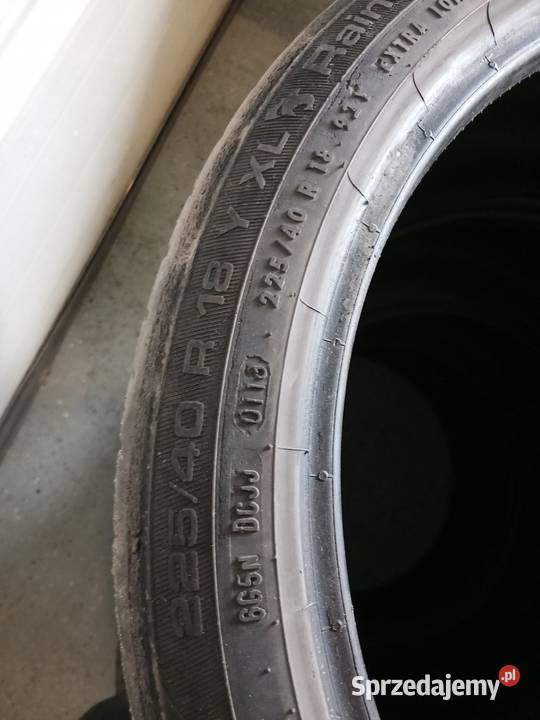 Opony letnie 22540R18 komplet Uniroyal 225