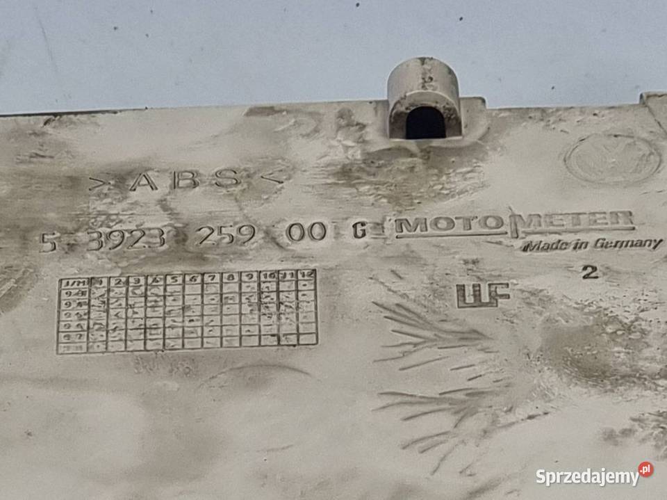 LICZNIK ZEGAR VOLKSWAGEN GOLF III 5392325900 Lipno