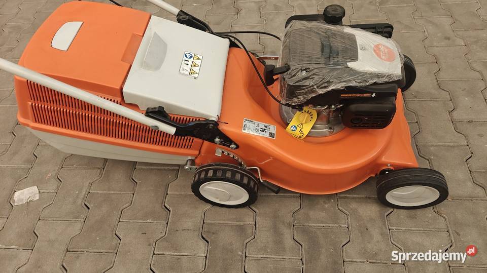 STIHL RM 2482 T KOSIARKA SPALINOWA z napędem Kosiarki spalinowe Rząśno