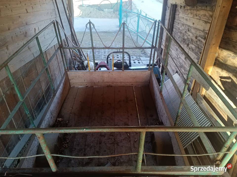 Przyczepa z możliwością przewozu bydła koni Kościelisko