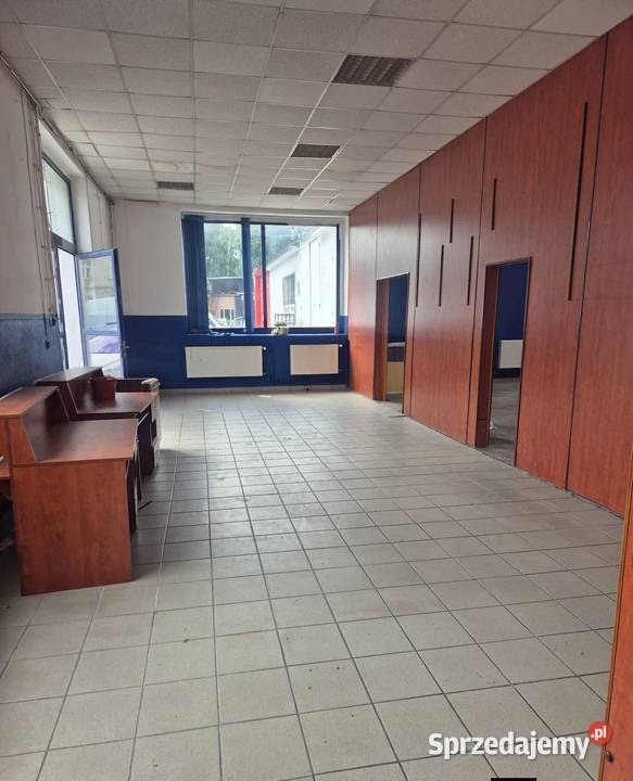 Lokal UsługowoHandlowy z Częścią Biurową i parking Słupsk