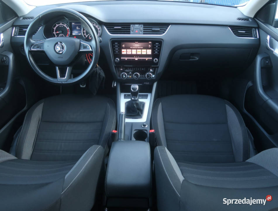 Skoda Octavia 15 TSI Łódź sprzedam